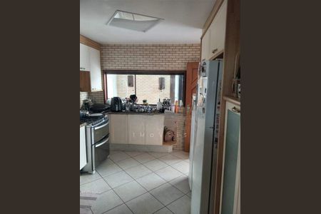 Casa à venda com 370m², 4 quartos e 2 vagas