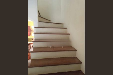 Casa à venda com 370m², 4 quartos e 2 vagas