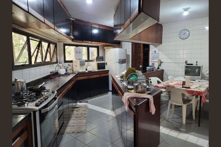 Casa à venda com 350m², 3 quartos e 3 vagas Casa à venda com 350m², 3 quartos e 3 vagasFoto 27