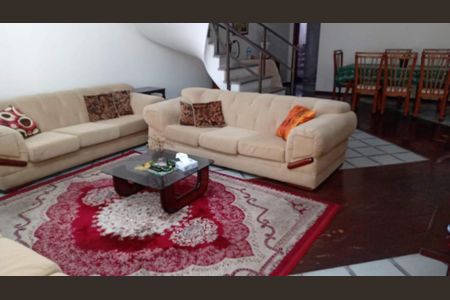 Casa à venda com 350m², 3 quartos e 3 vagas Casa à venda com 350m², 3 quartos e 3 vagasFoto 07