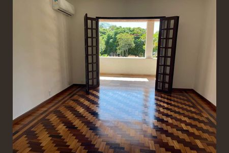 Casa à venda com 454m², 5 quartos e 4 vagas