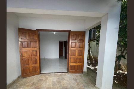 Casa à venda com 454m², 5 quartos e 4 vagas