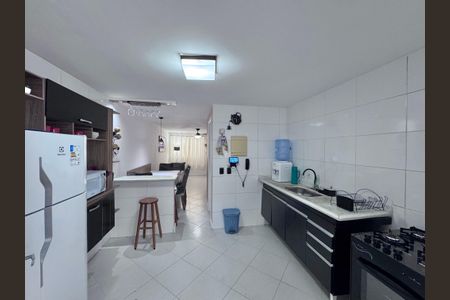 Casa à venda com 127m², 3 quartos e 1 vaga Casa à venda com 127m², 3 quartos e 1 vagaCozinha