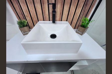 Casa à venda com 127m², 3 quartos e 1 vaga Casa à venda com 127m², 3 quartos e 1 vagaBanheiro