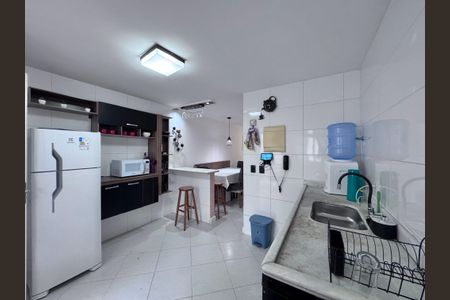 Casa à venda com 127m², 3 quartos e 1 vaga Casa à venda com 127m², 3 quartos e 1 vagaCozinha