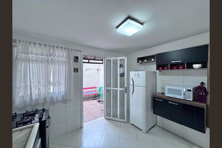 Casa à venda com 127m², 3 quartos e 1 vaga Casa à venda com 127m², 3 quartos e 1 vagaCozinha
