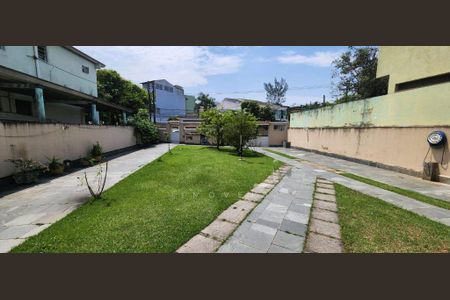 Casa à venda com 100m², 3 quartos e 2 vagas
