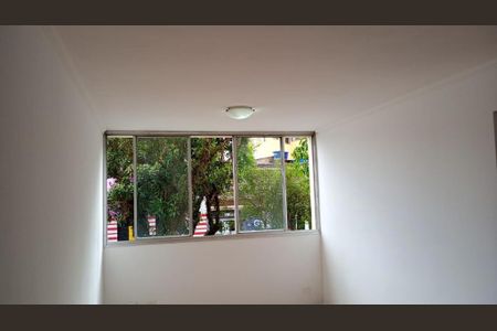 Apartamento à venda com 68m², 2 quartos e 1 vaga