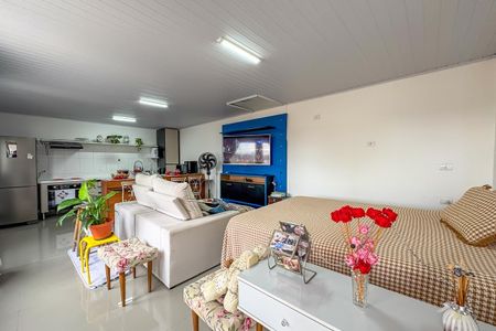 Casa à venda com 240m², 3 quartos e 3 vagas Casa à venda com 240m², 3 quartos e 3 vagasÁrea comum