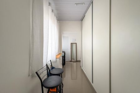 Casa à venda com 240m², 3 quartos e 3 vagas Casa à venda com 240m², 3 quartos e 3 vagasÁrea comum