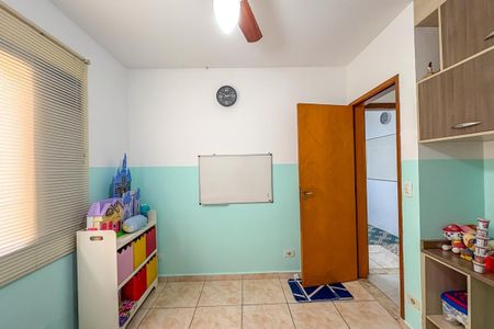 Casa à venda com 240m², 3 quartos e 3 vagas Casa à venda com 240m², 3 quartos e 3 vagasQuarto 2