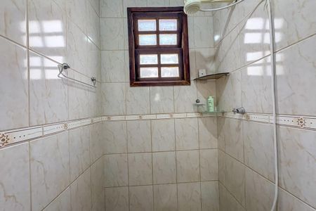 Casa à venda com 240m², 3 quartos e 3 vagas Casa à venda com 240m², 3 quartos e 3 vagasBanheiro da Suíte