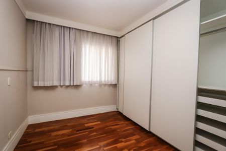 Apartamento à venda com 96m², 2 quartos e 1 vagaQuarto