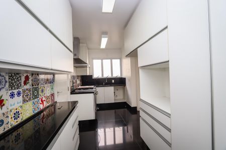 Apartamento à venda com 96m², 2 quartos e 1 vagaCozinha