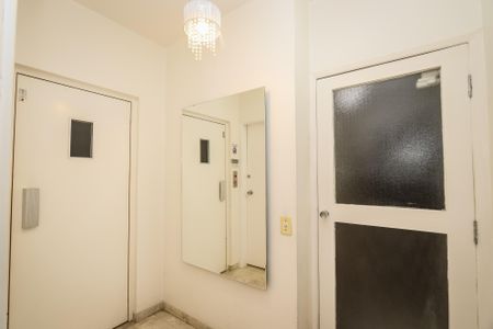 Apartamento à venda com 96m², 2 quartos e 1 vagaHall Social
