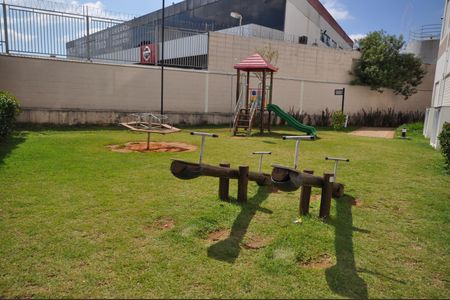 Apartamento à venda com 42m², 2 quartos e sem vagaÁrea comum - Playground