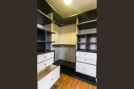 Casa para alugar com 100m², 2 quartos e 1 vagaCloset da Suíte