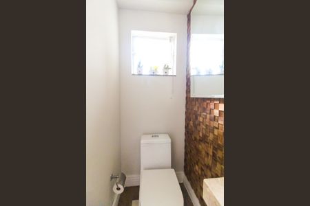 Casa para alugar com 100m², 2 quartos e 1 vagaLavabo
