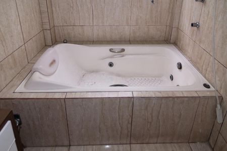 Apartamento para alugar com 82m², 2 quartos e 1 vagaBanheiro