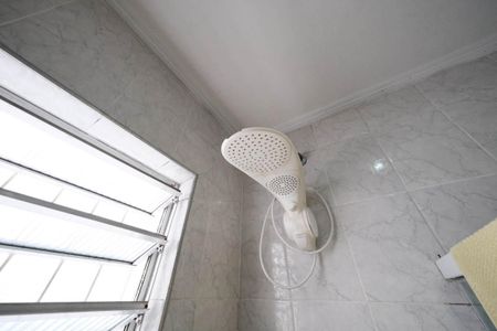 Casa à venda com 144m², 3 quartos e 2 vagasBanheiro 1