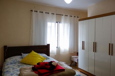 Casa de condomínio à venda com 184m², 3 quartos e 3 vagasQuarto