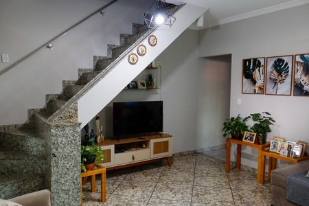 Casa de condomínio à venda com 184m², 3 quartos e 3 vagasSala