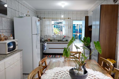 Casa de condomínio à venda com 184m², 3 quartos e 3 vagasCozinha