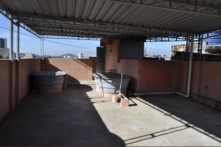 Casa de condomínio à venda com 70m², 2 quartos e sem vagaÁrea comum