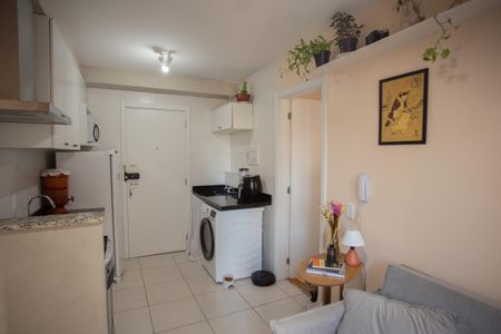 Apartamento à venda com 27m², 1 quarto e sem vaga Apartamento à venda com 27m², 1 quarto e sem vagaSala