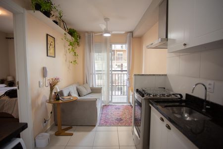 Apartamento à venda com 27m², 1 quarto e sem vaga Apartamento à venda com 27m², 1 quarto e sem vagaSala