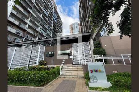 Apartamento à venda com 27m², 1 quarto e sem vaga Apartamento à venda com 27m², 1 quarto e sem vagaFachada