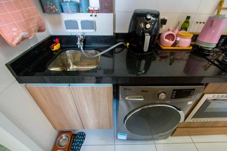 Apartamento à venda com 38m², 2 quartos e 1 vaga Apartamento à venda com 38m², 2 quartos e 1 vagaCozinha e Área de Serviço