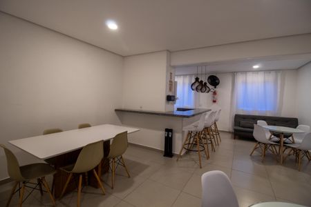 Apartamento à venda com 29m², 1 quarto e sem vaga Apartamento à venda com 29m², 1 quarto e sem vagaÁrea comum - Salão de festas