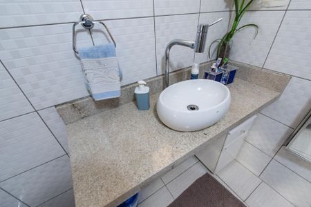 Apartamento à venda com 84m², 2 quartos e 1 vagaBanheiro Social