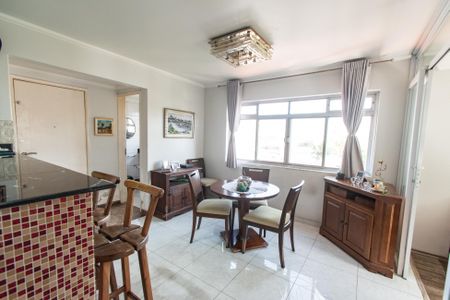 Apartamento à venda com 84m², 2 quartos e 1 vagaSala