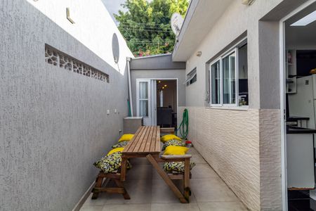 Casa à venda com 100m², 3 quartos e 1 vagaÁrea externa