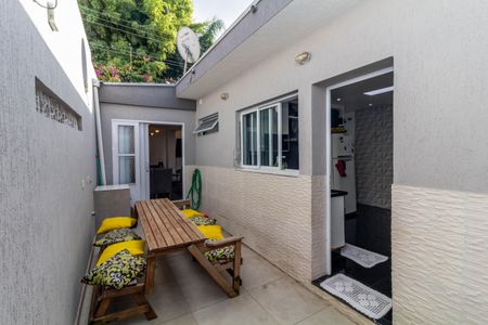 Casa à venda com 100m², 3 quartos e 1 vagaÁrea externa