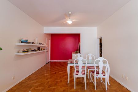 Apartamento à venda com 130m², 3 quartos e sem vagaSala