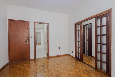 Apartamento à venda com 115m², 2 quartos e 1 vagaSala