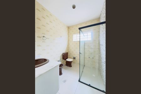 Casa para alugar com 150m², 3 quartos e 1 vaga Casa para alugar com 150m², 3 quartos e 1 vagaBanheiro da Suíte