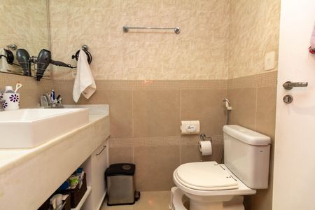 Apartamento à venda com 123m², 3 quartos e 2 vagasBanheiro 3