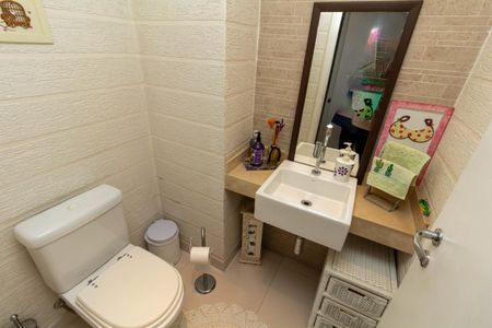 Apartamento à venda com 123m², 3 quartos e 2 vagasBanheiro 1