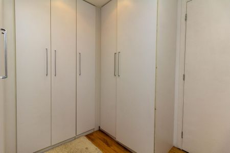 Apartamento à venda com 123m², 3 quartos e 2 vagasCloset