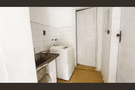 Casa à venda com 125m², 4 quartos e 2 vagas Casa à venda com 125m², 4 quartos e 2 vagasÁrea de Serviço