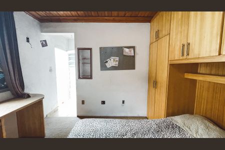 Casa à venda com 125m², 4 quartos e 2 vagas Casa à venda com 125m², 4 quartos e 2 vagasSuíte