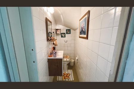 Casa à venda com 125m², 4 quartos e 2 vagas Casa à venda com 125m², 4 quartos e 2 vagasLavabo