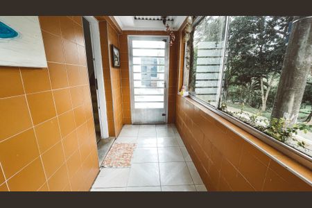 Casa à venda com 125m², 4 quartos e 2 vagas Casa à venda com 125m², 4 quartos e 2 vagasHall de entrada