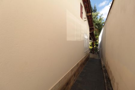 Casa à venda com 411m², 3 quartos e 3 vagasQuintal dos Fundos