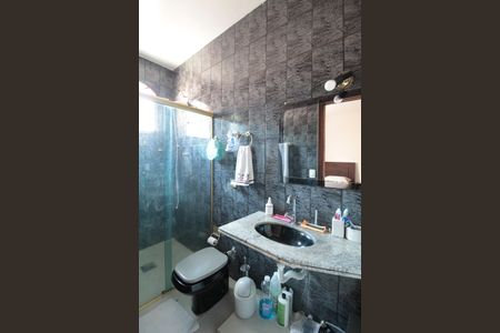 Casa à venda com 411m², 3 quartos e 3 vagasBanheiro da Suite