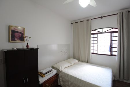 Casa à venda com 411m², 3 quartos e 3 vagasQuarto